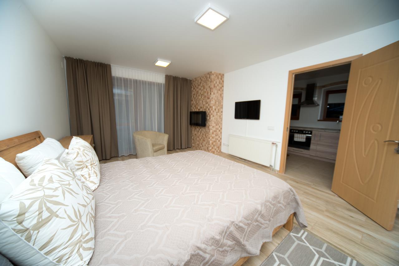Petro Delux Apartments Kaunas Exterior foto